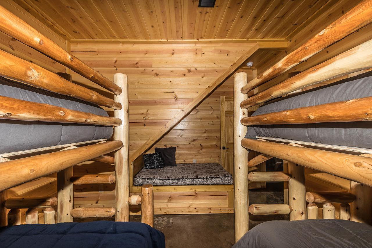 Hocking Hills Cabins & Resort Foxfire Логан Экстерьер фото