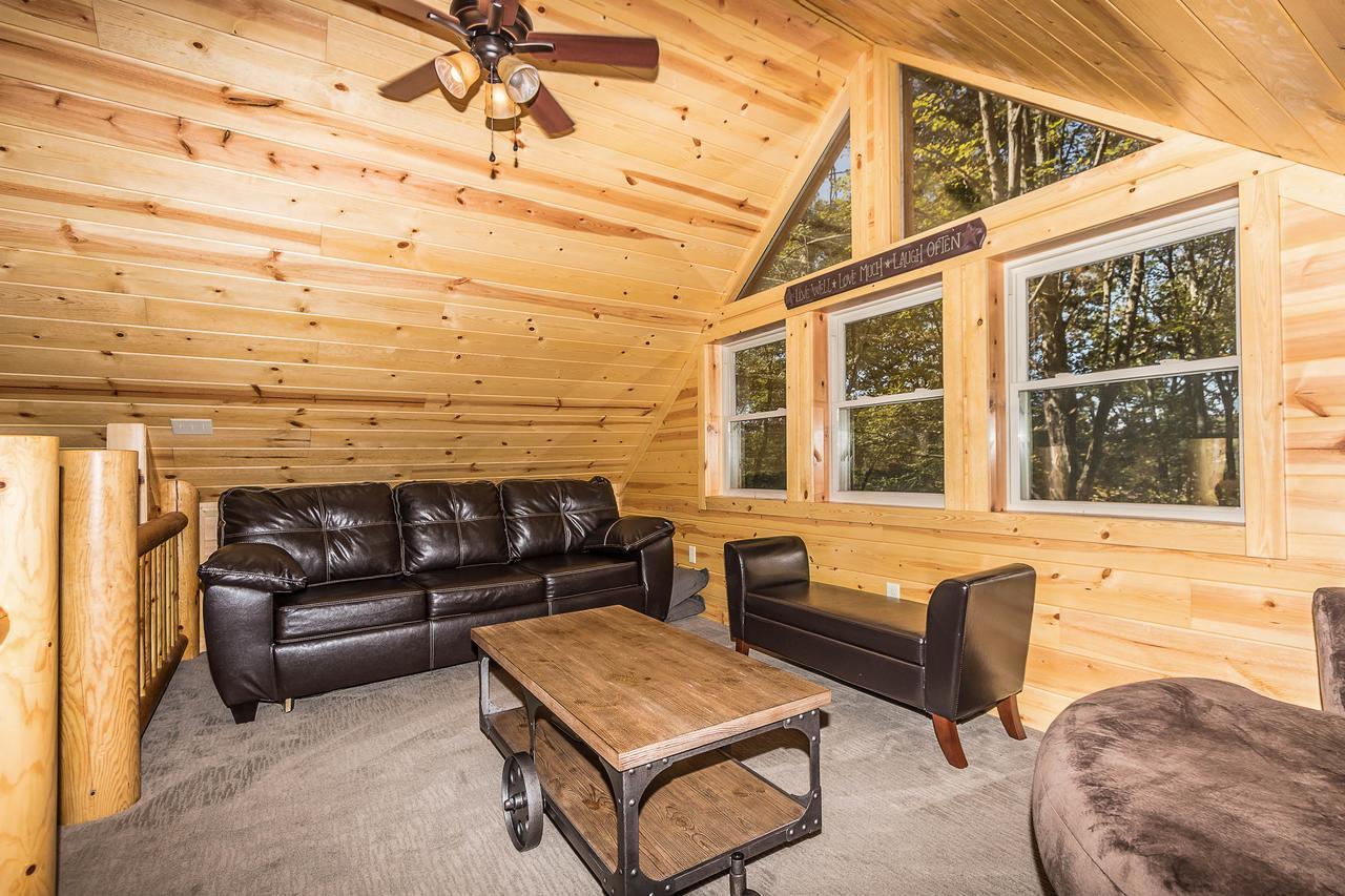 Hocking Hills Cabins & Resort Foxfire Логан Экстерьер фото